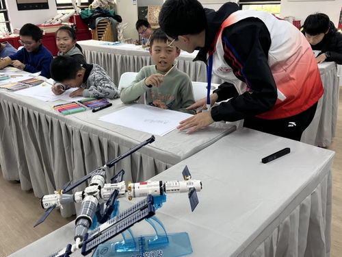翱翔之翼 大學(xué)生科技志愿服務(wù)點(diǎn)亮“你好，空間站”繪本閱讀活動(dòng)